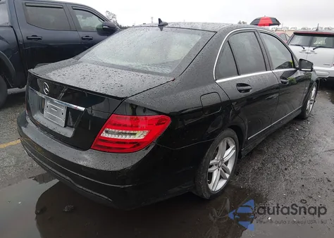 2012 Mercedes-Benz C 250 Sport from USA, damaged, VIN WDDGF4HB8CA636177